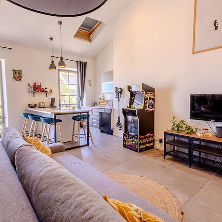 Loft Avec Vue Sur Les Voiliers Apartment Martigues Bagian luar foto